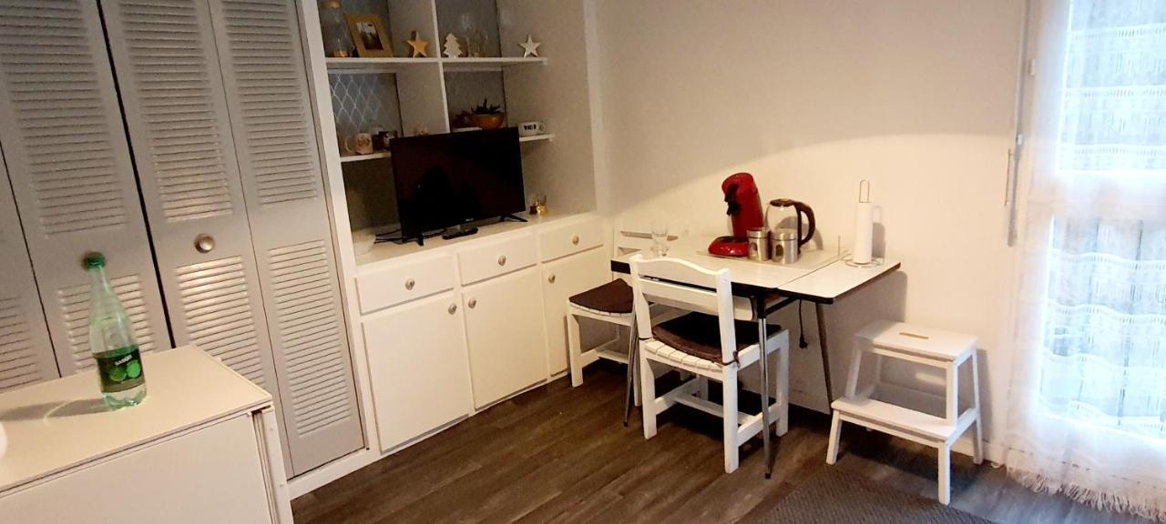Studio En Face De La Foret De Fontainebleau 雅芳 外观 照片